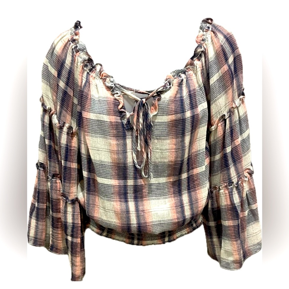 Off-shoulder Top - Picture 2 of 3